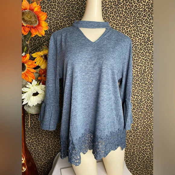 🌴3/$30🌴DOE & RAE Denim Grey Mock Neck Bell Sleeve Ruffle Trim Top NWT - Picture 2 of 11